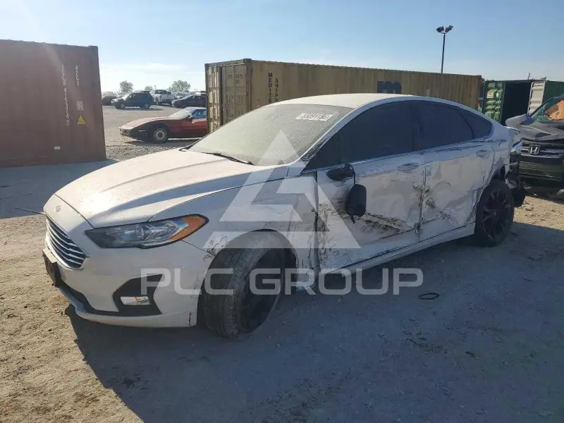 2019 Ford FUSION фото