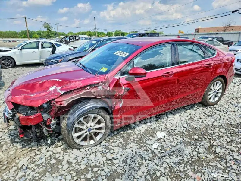 2019 Ford FUSION photo