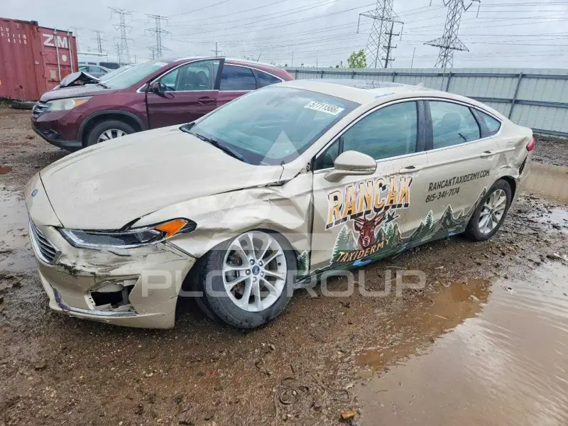 2019 Ford FUSION фото