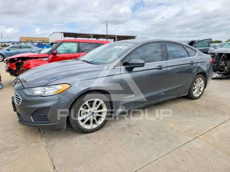 2019 Ford FUSION фото