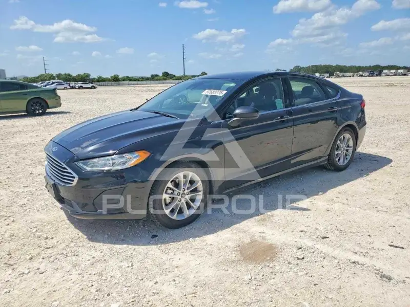 2019 Ford FUSION фото