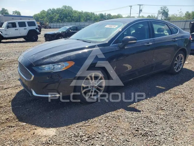 2019 Ford FUSION фото