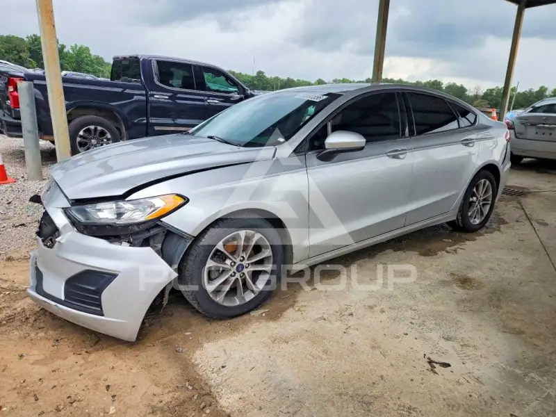 2019 Ford FUSION photo