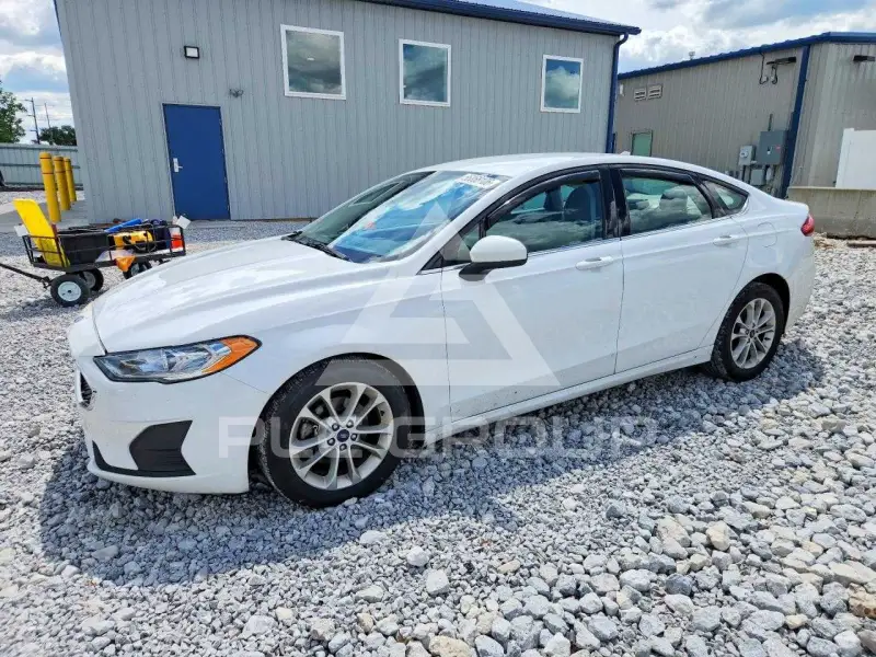 2019 Ford FUSION фото