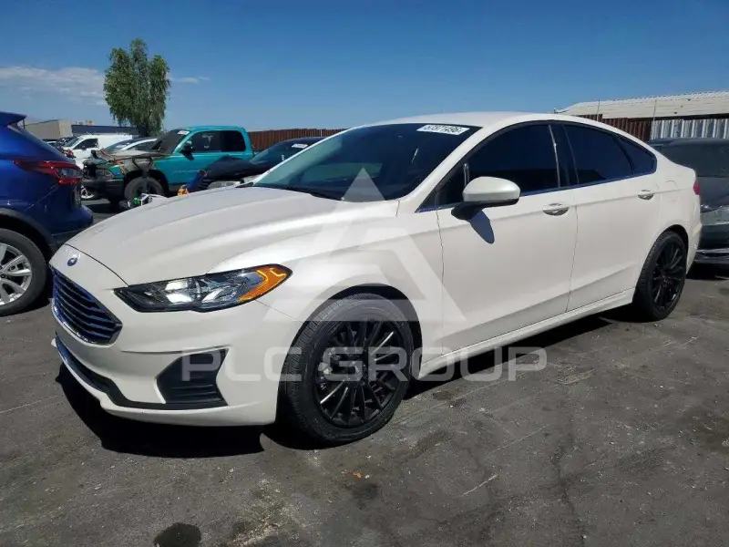 2019 Ford FUSION фото