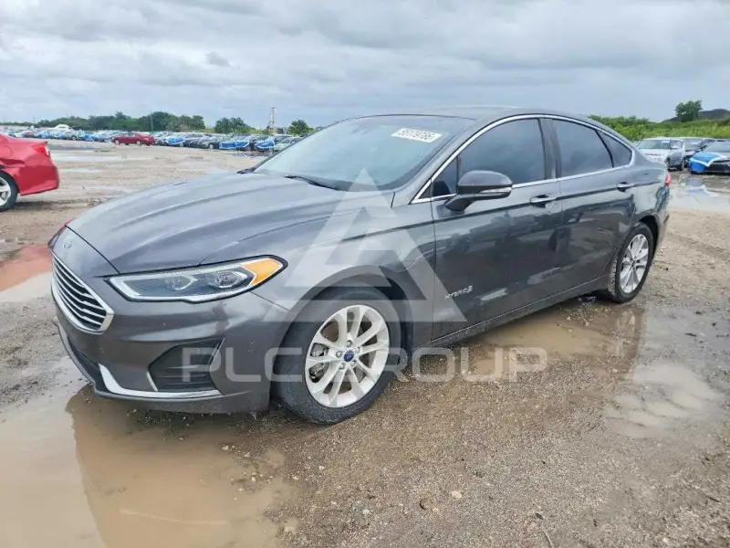 2019 Ford FUSION фото