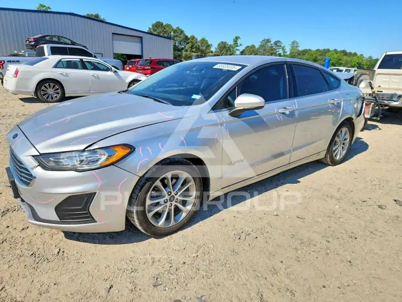 2019 Ford FUSION фото