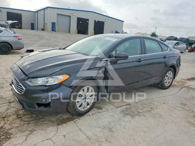 2019 Ford FUSION фото
