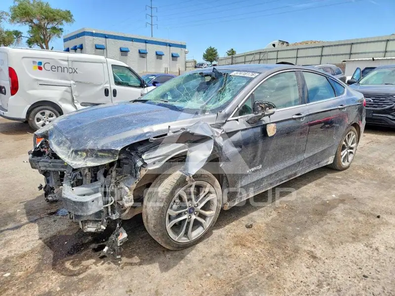2019 Ford FUSION фото