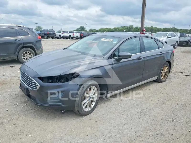 2019 Ford FUSION фото