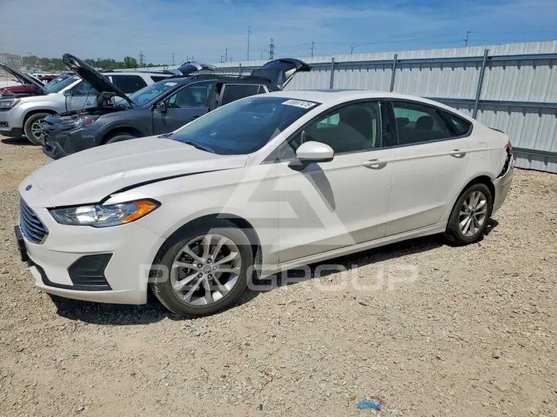 2019 Ford FUSION фото