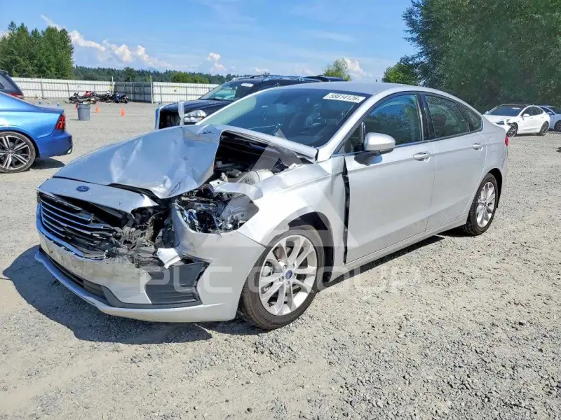2019 Ford FUSION photo