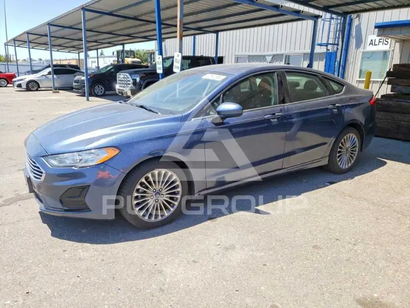 2019 Ford FUSION photo