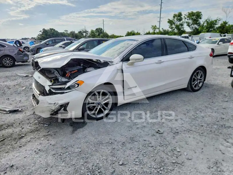 2019 Ford FUSION фото
