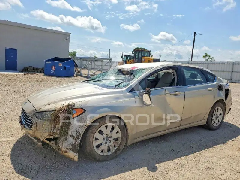 2019 Ford FUSION фото