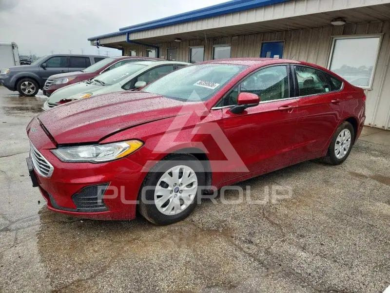 2019 Ford FUSION photo