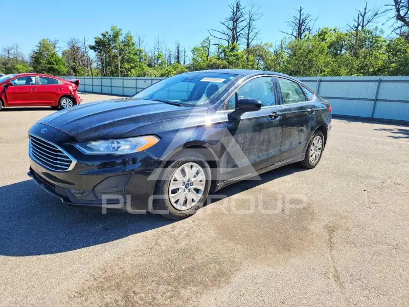 2019 Ford FUSION фото