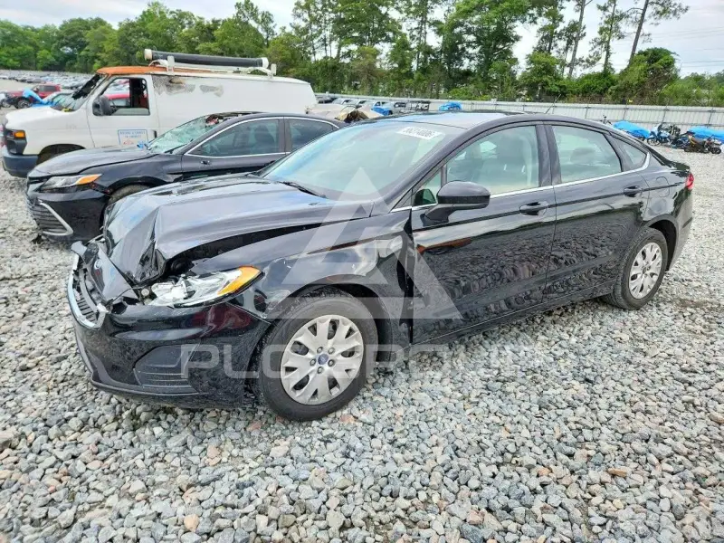 2019 Ford FUSION фото