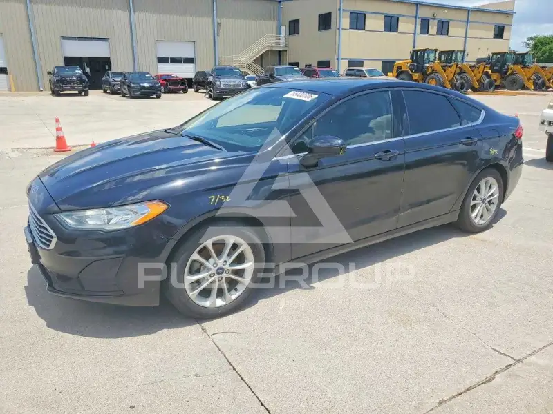 2019 Ford FUSION фото