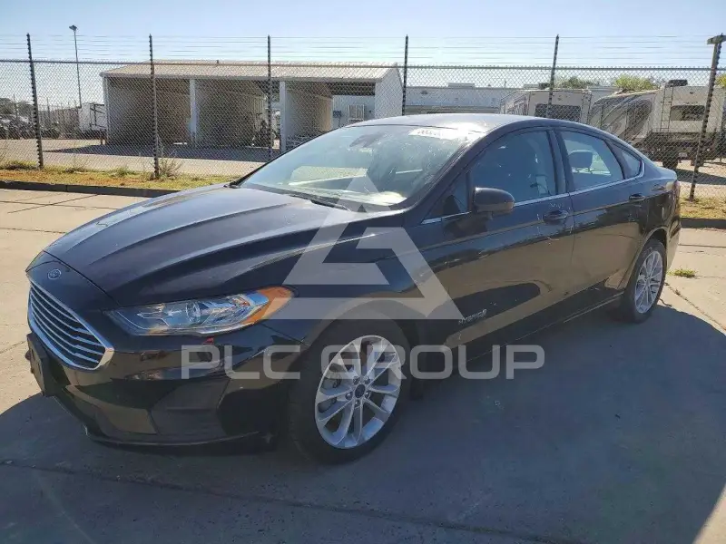 2019 Ford FUSION фото