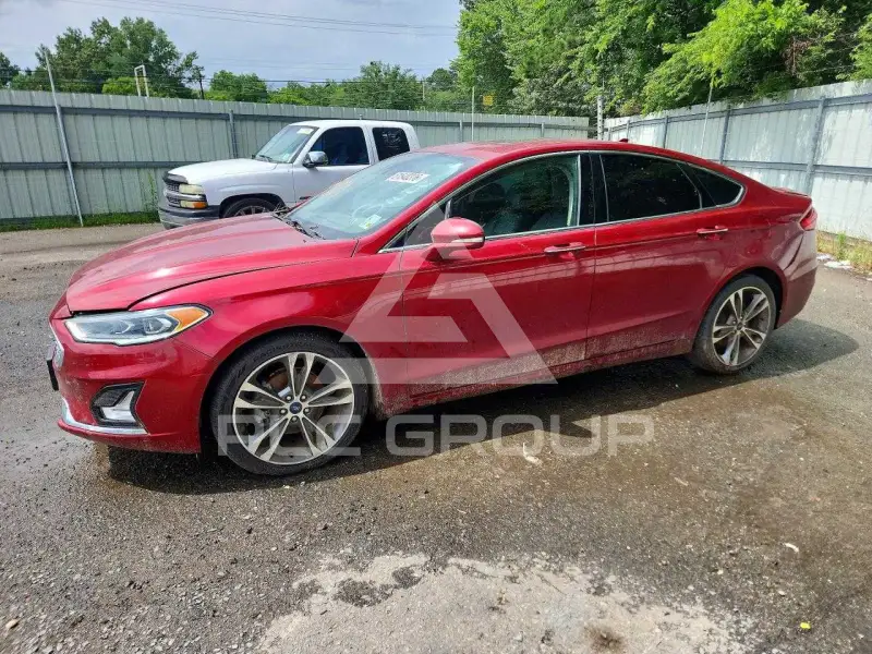 2019 Ford FUSION photo