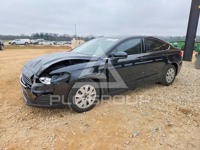 2019 Ford FUSION фото
