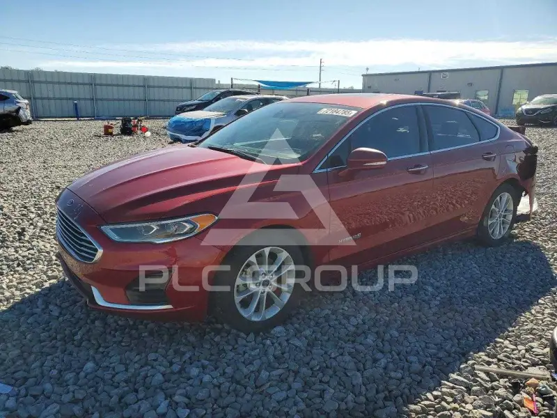 2019 Ford FUSION фото