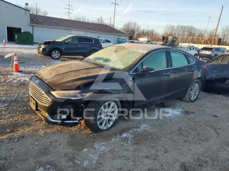 2019 Ford FUSION фото