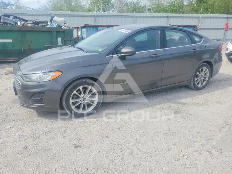 2019 Ford FUSION фото