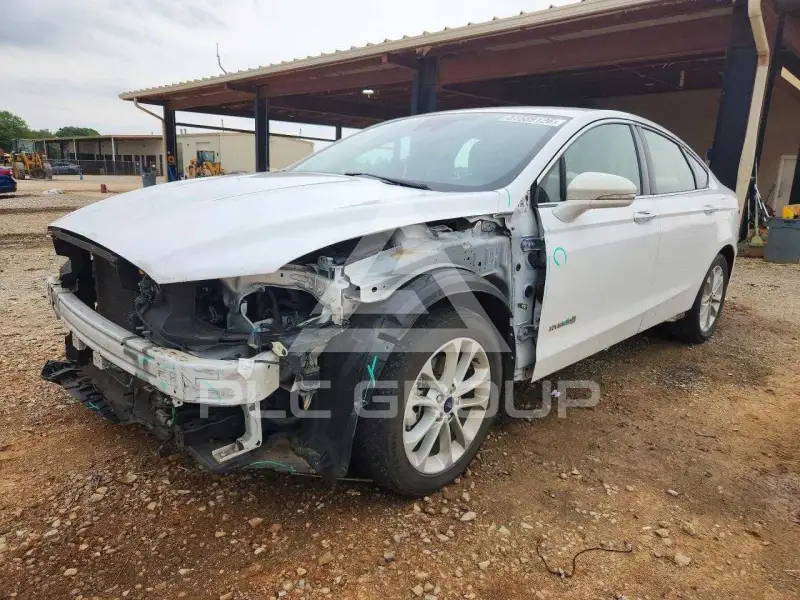 2019 Ford FUSION фото