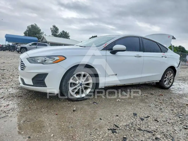 2019 Ford FUSION фото