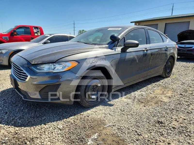 2019 Ford FUSION фото