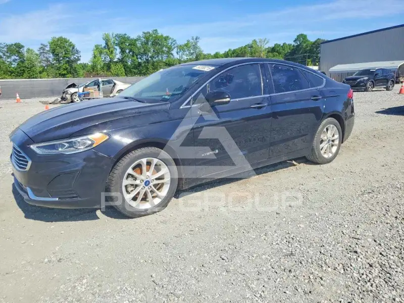 2019 Ford FUSION фото