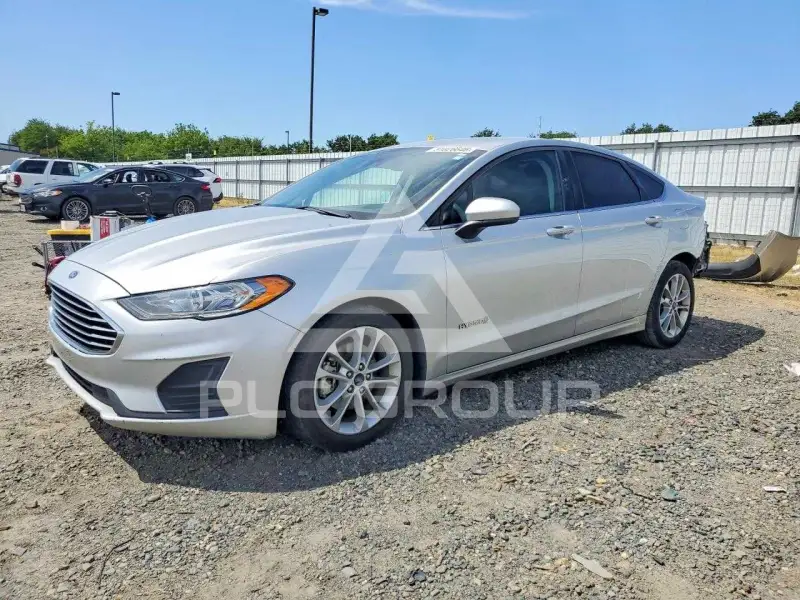 2019 Ford FUSION фото