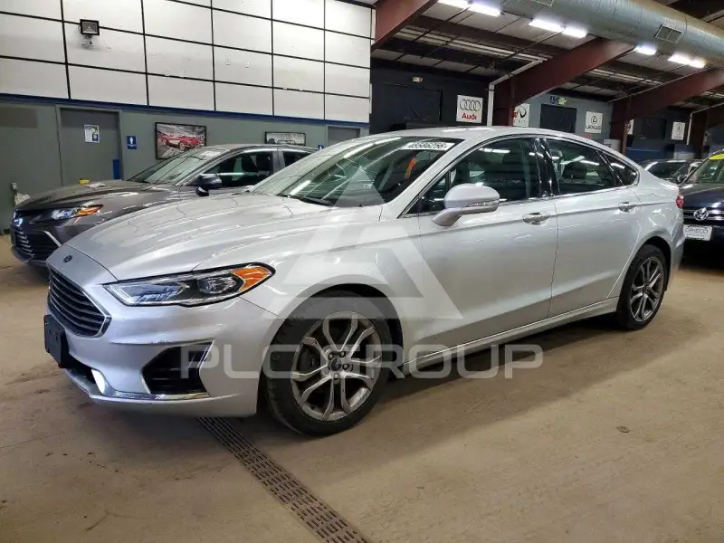 2019 Ford FUSION фото