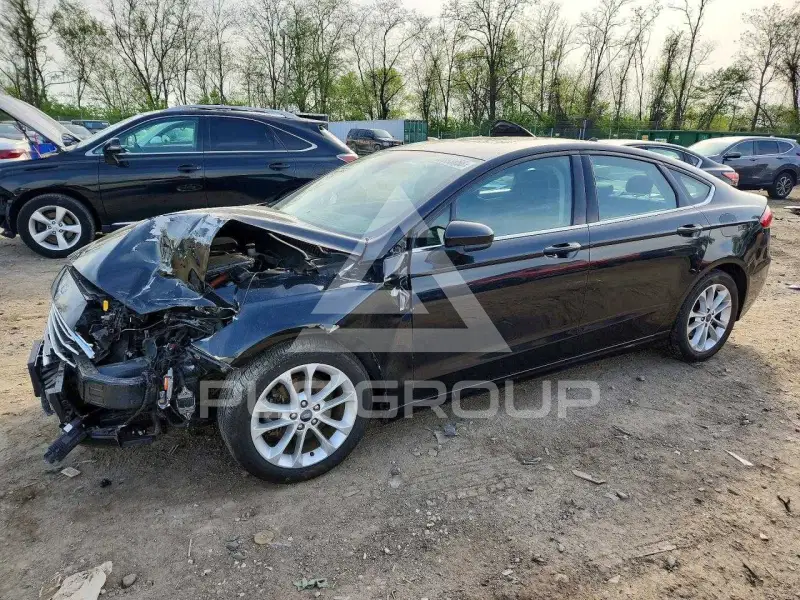 2019 Ford FUSION фото