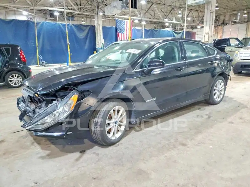 2019 Ford FUSION фото