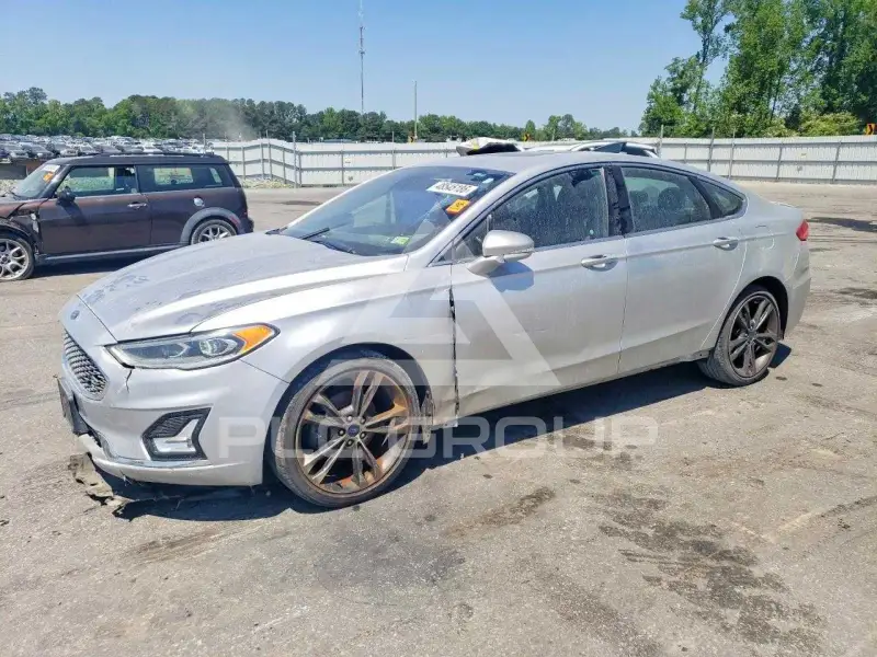 2019 Ford FUSION фото