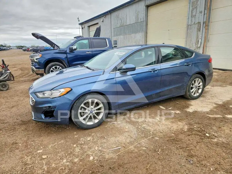 2019 Ford FUSION фото
