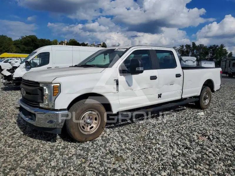 2019 Ford F-350 фото