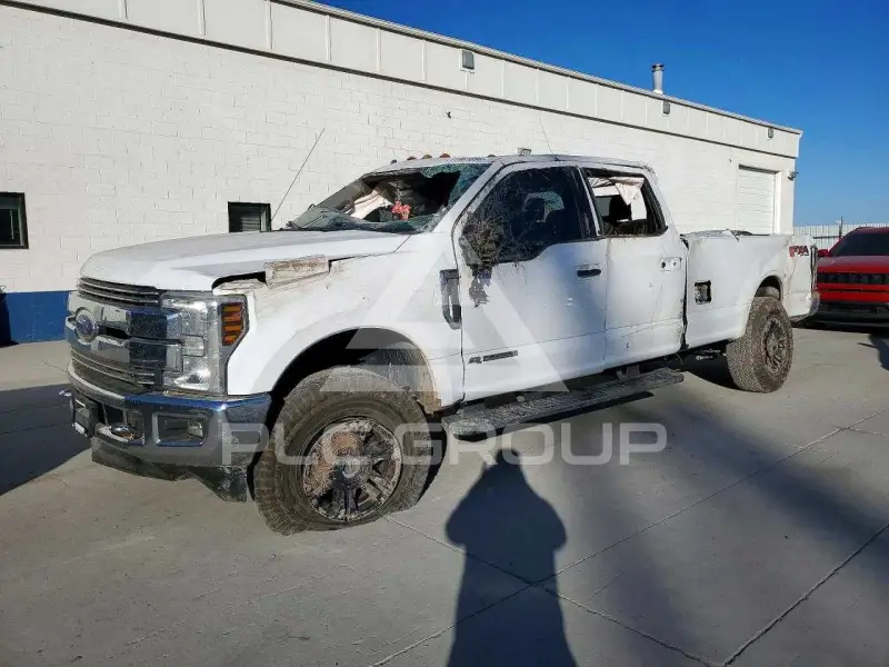 2019 Ford F-350 фото