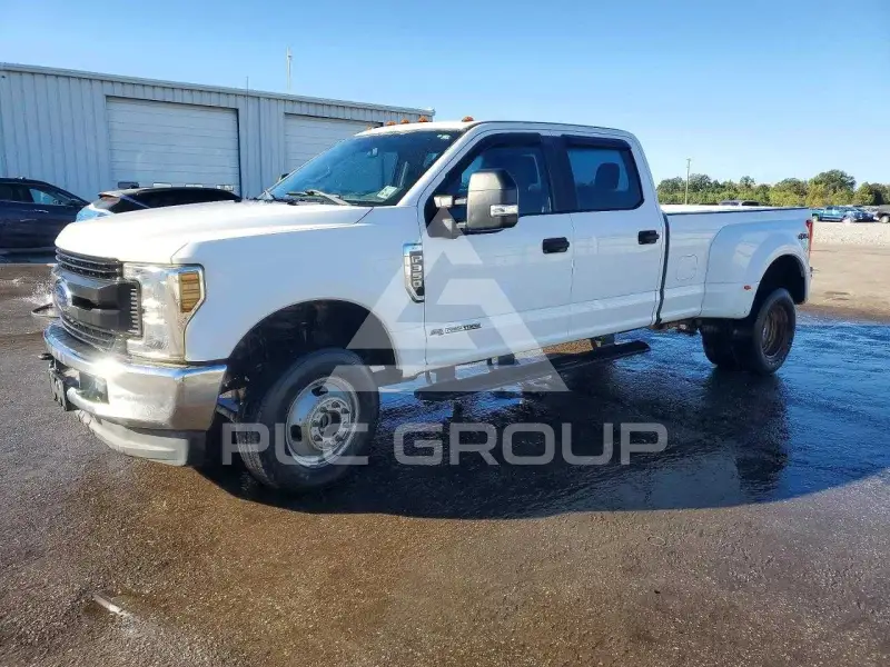 2019 Ford F-350 photo