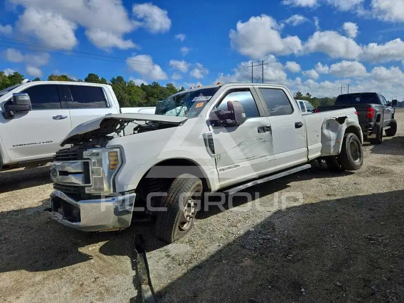 2019 Ford F-350 фото
