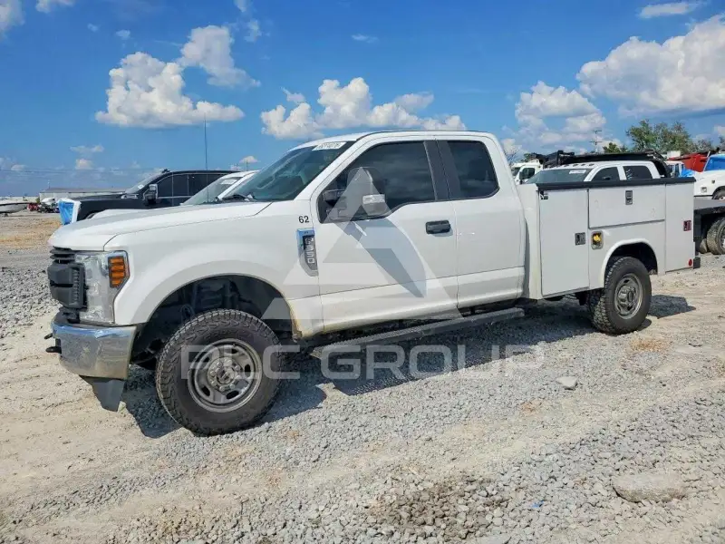 2019 Ford F-350 photo