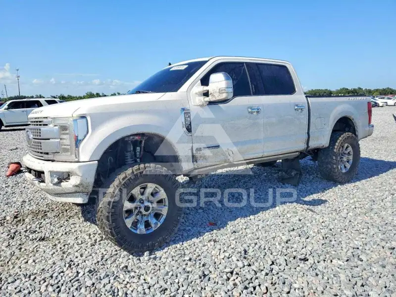 2019 Ford F-350 photo
