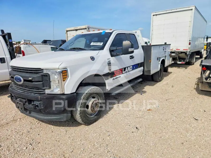 2019 Ford F-350 фото
