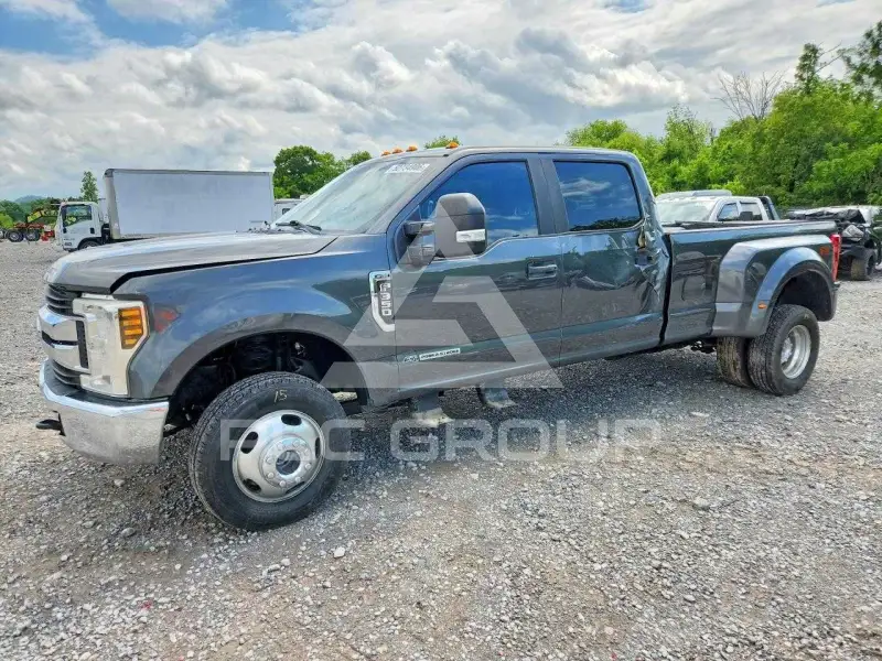 2019 Ford F-350 photo