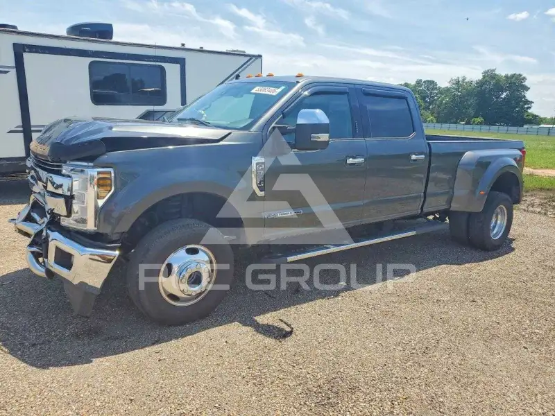 2019 Ford F-350 photo