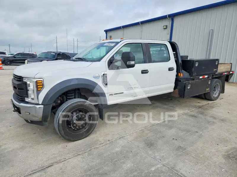 2019 Ford F-450 photo