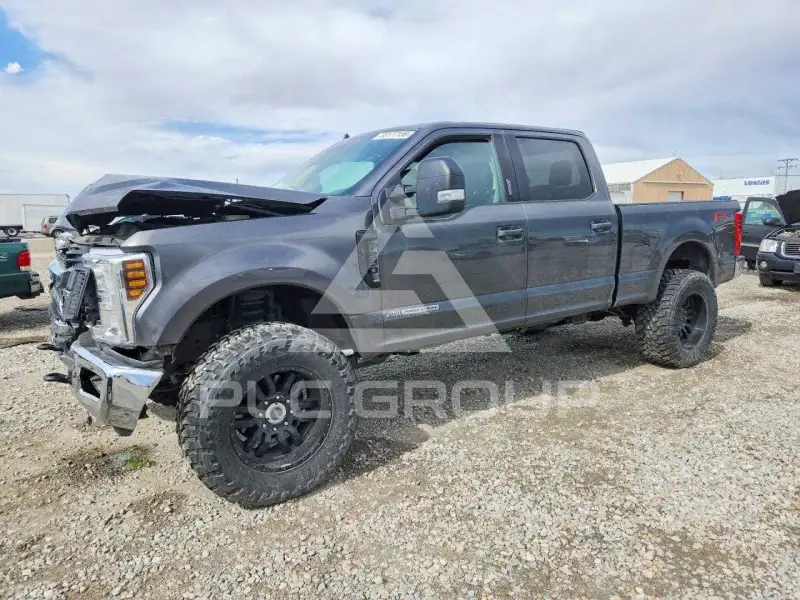 2019 Ford F-250 фото